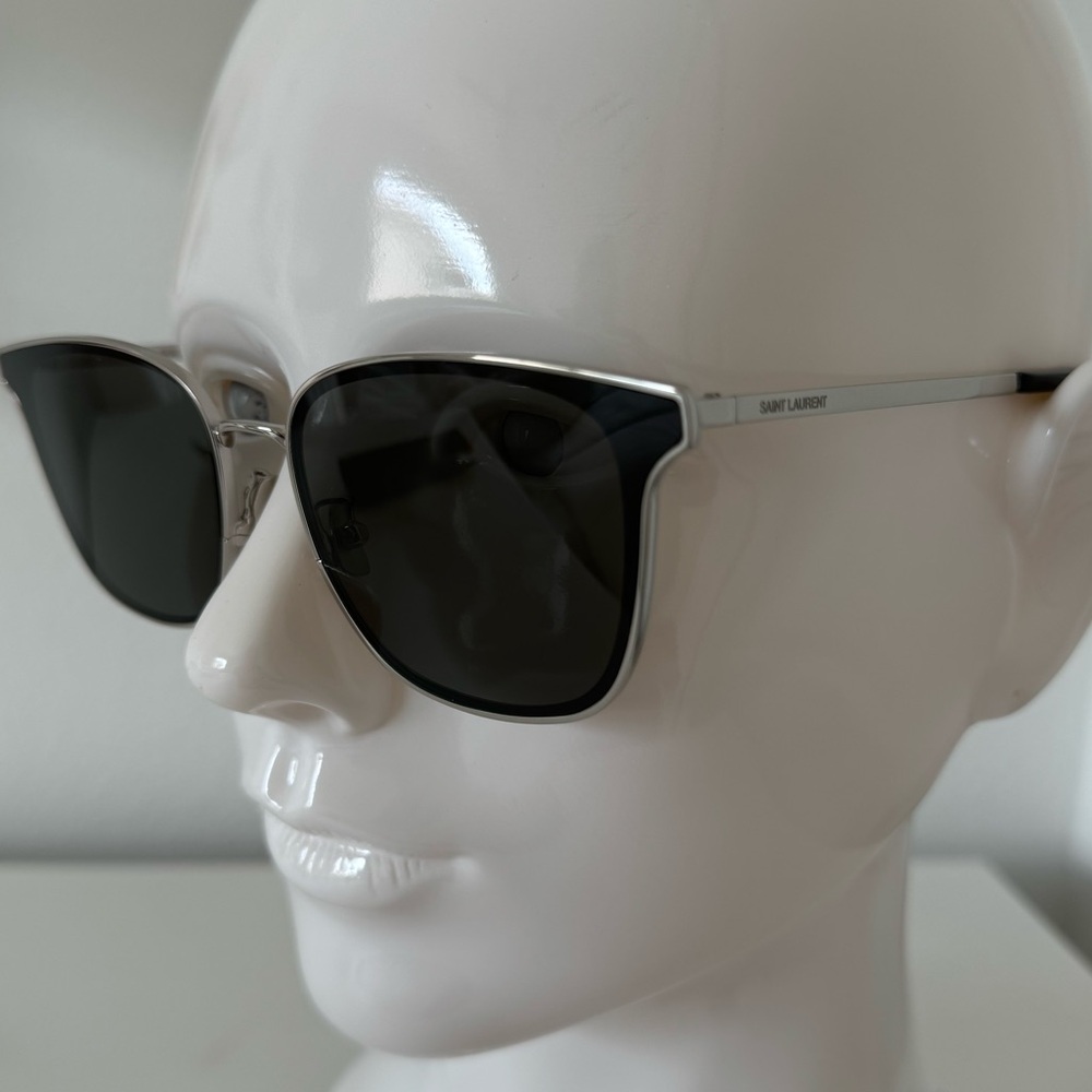 SUNGLASSES